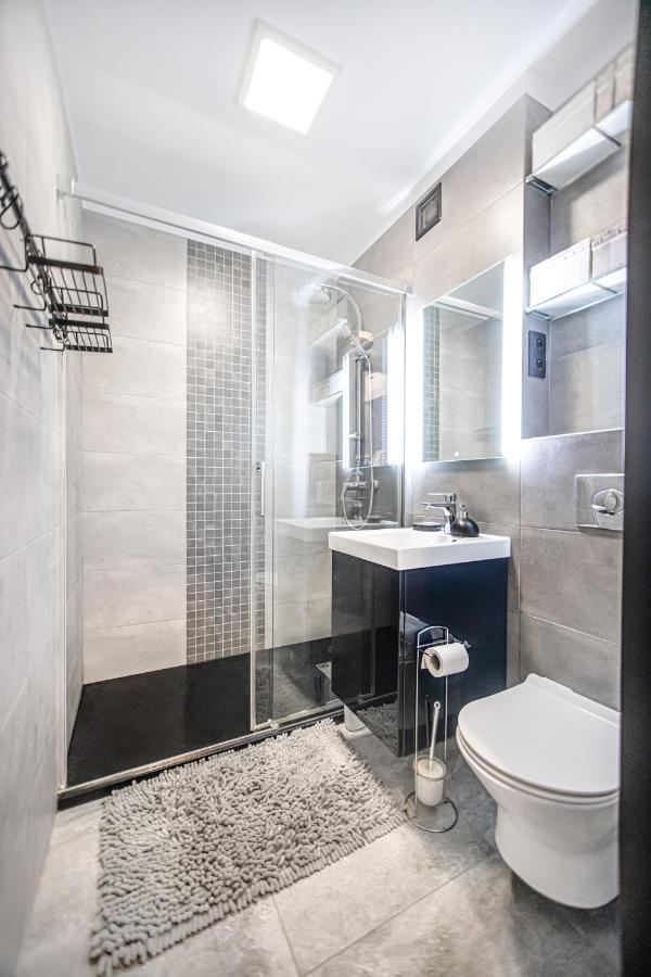Charming Apt Next To Lazienki Park And City Center Varšava Exteriér fotografie