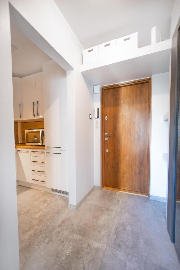Charming Apt Next To Lazienki Park And City Center Varšava Exteriér fotografie
